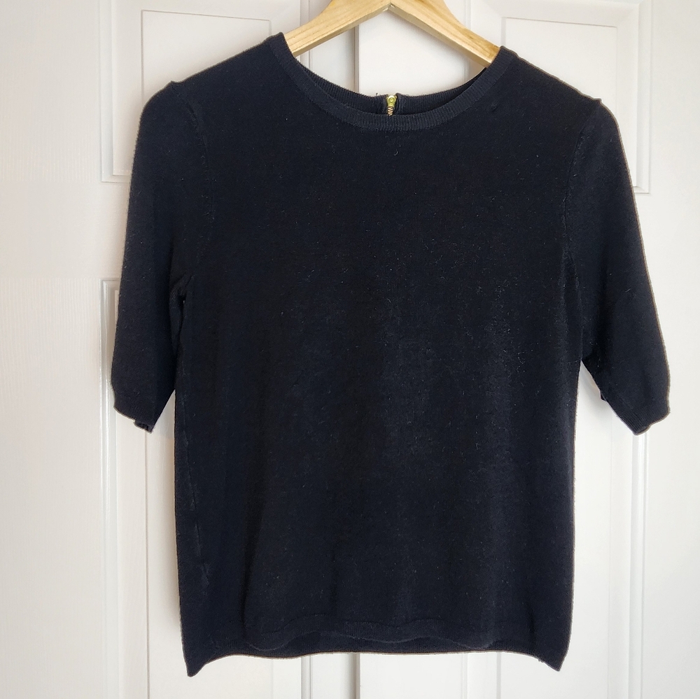 Premise Classic Black Ribbed Cuffs Buttery Soft Crew Neck Gold Zipper Top Size M